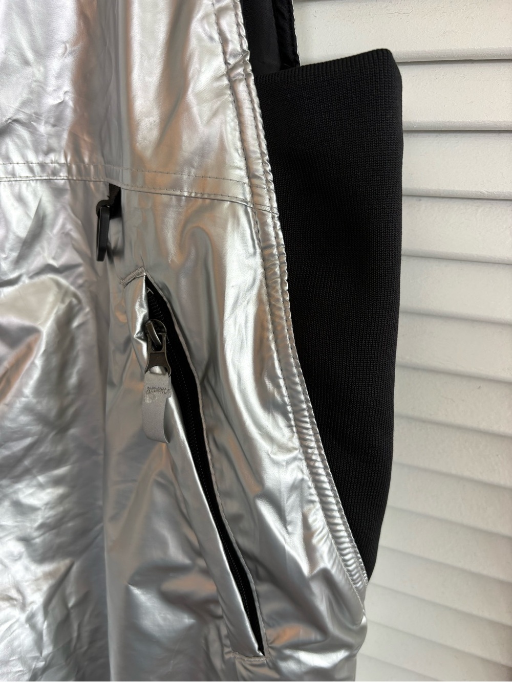 Silver Metallic Insulated Snow Bib Overalls for Women Size L Futuristic Y2K - Picture 10 of 15